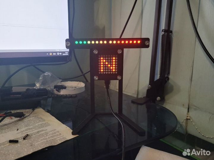 Индикатор включенной передачи и оборотов для сим