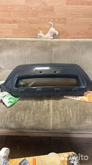 Накладка переднего бампера Kia Carnival