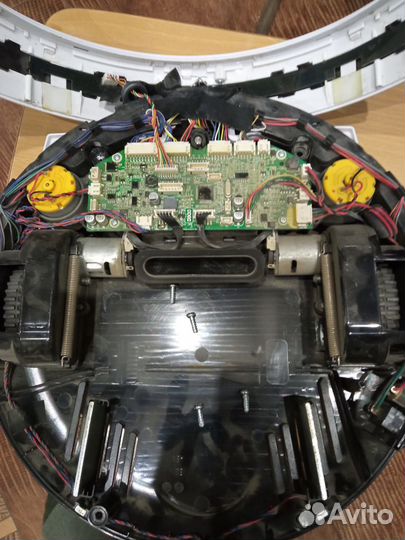 Робот пылесос iLife v50 на запчасти