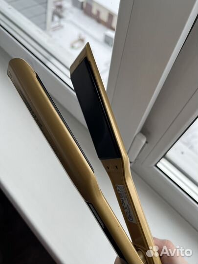 Выпрямитель / утюжок для волос