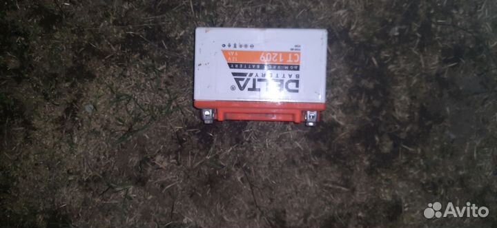 Сломаный аккумулятор на запчасти