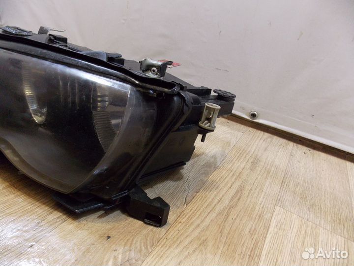 BMW 3 E46 Sedan, фара Левая