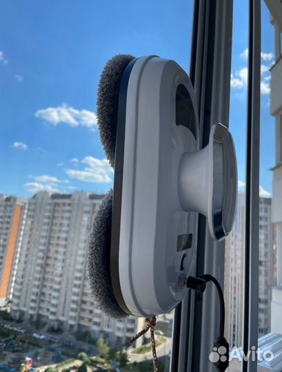 Робот мойщик для окон, балкона