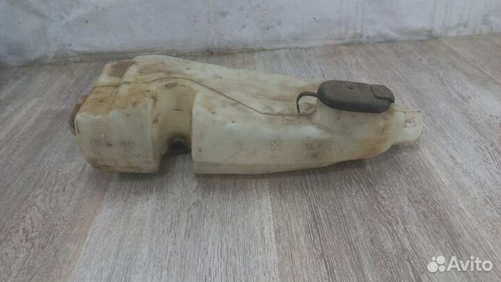 Бачок омывателя Renault Logan 1 2008