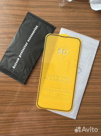 Защитное стекло на iPhone 13