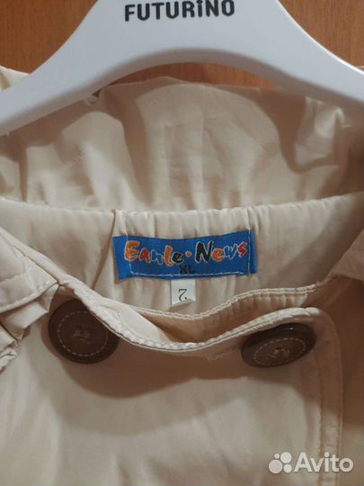 Плащ для девочки отдам