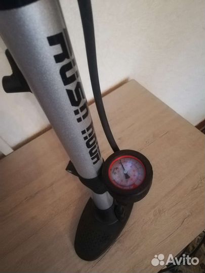 Насос для велосипеда с манометром