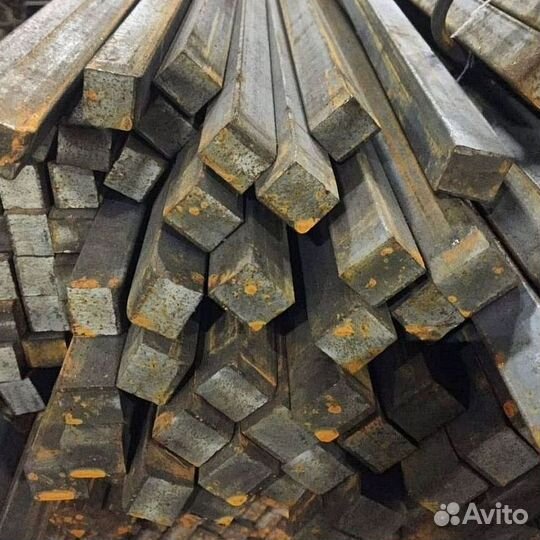 Квадрат металлический