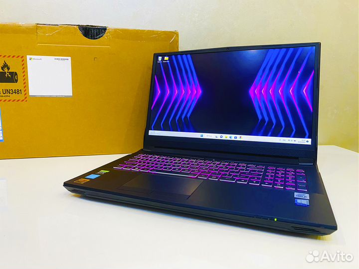 Игровой ноутбук RTX 3070 i5 10400 16Gb 144Hz IPS