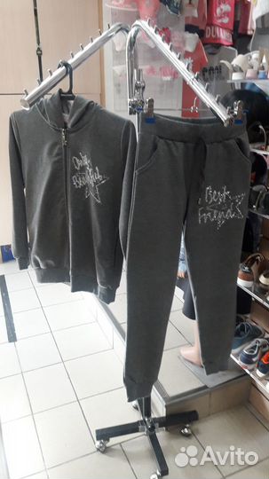 Костюм спортивный для девочек новый