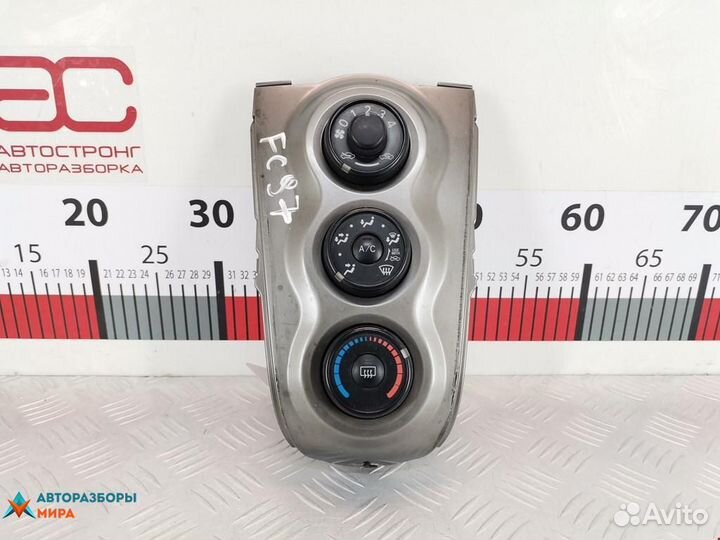 Блок управления печки / климат-контроля Toyota XP9