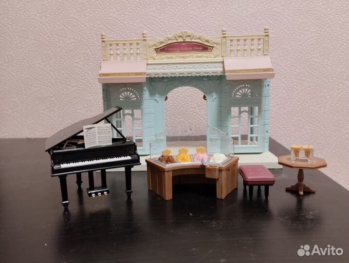 Кукольный домик (дом) с мебелью