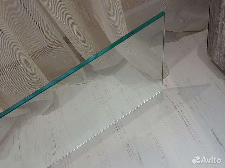 Полка настенная стеклянная