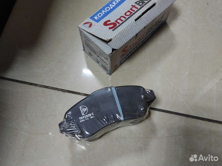 Колодки тормозные Toyota avensis corolla verso