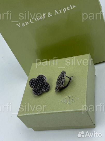 Серьги van cleef