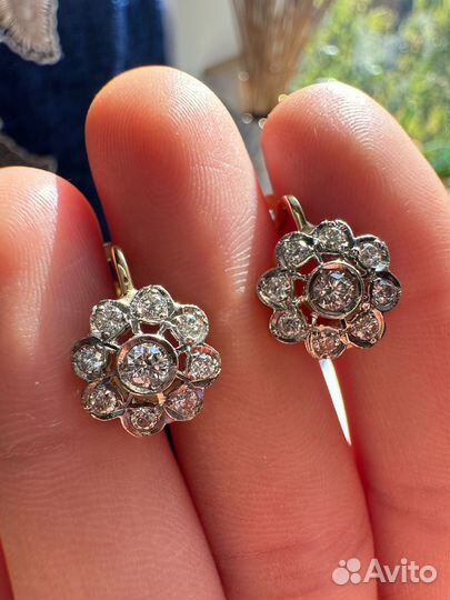 Бриллиантовые серьги ромашки 750 пробы