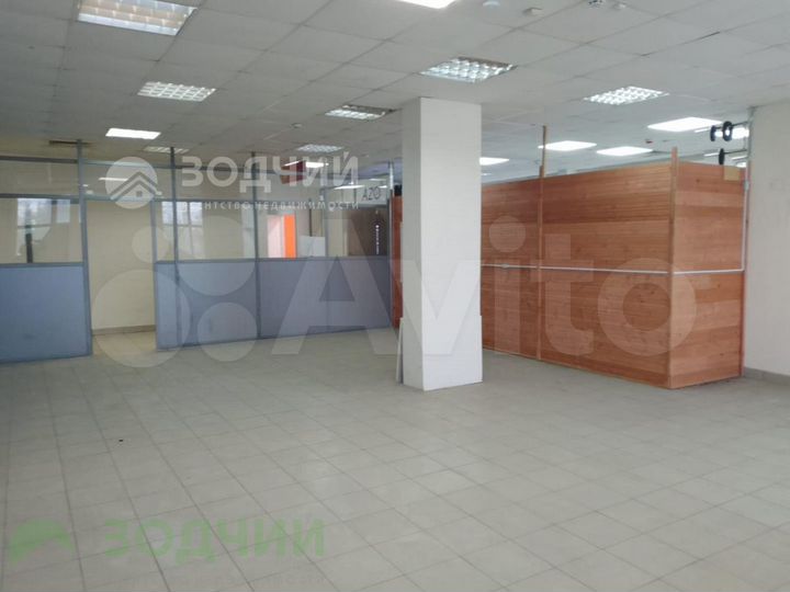 Продам помещение свободного назначения, 1366 м²