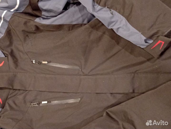 Мужская зимняя куртка сноубордиста