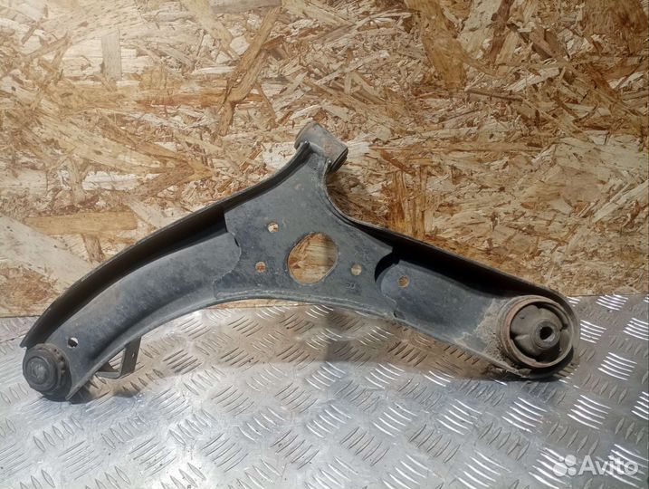 Рычаг передний правый Hyundai Solaris 1