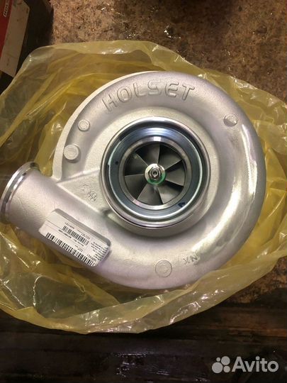 Турбокомпрессор scania 4 DC11 4031121H Holset