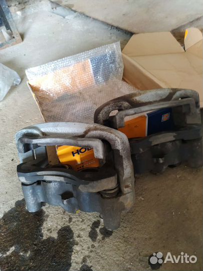 2 тормозных суппорта УАЗ Патриот