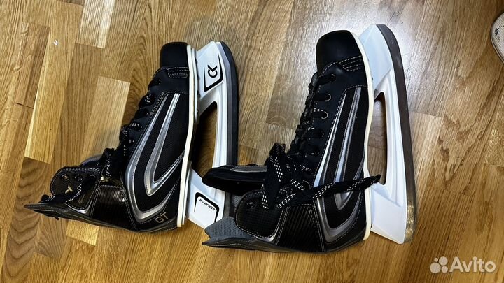 Коньки хоккейные 43 размер