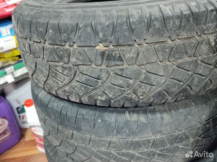 Michelin Latitude Cross 215/65 R16