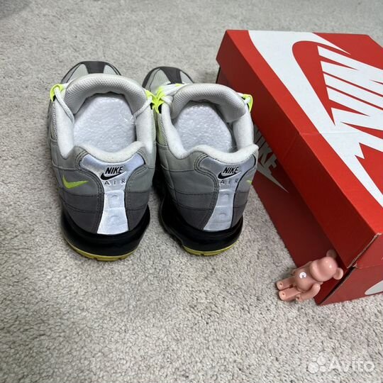 Nike VaporMax 95 OG 'Neon'