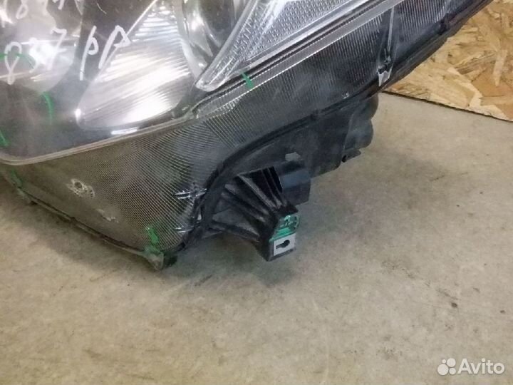 1201517 toyota RAV4 фара левая 2014