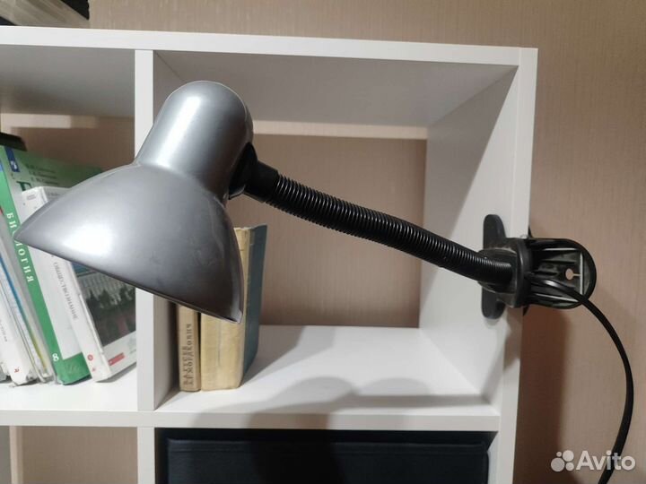 Светильник настольный