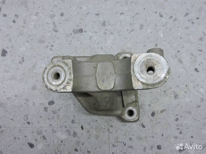 Кронштейн сопут. товар Honda CR-V 2007-2012