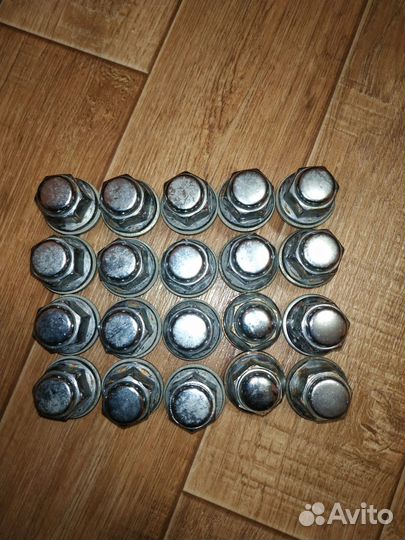 Колесные гайки 12х1.5 toyota