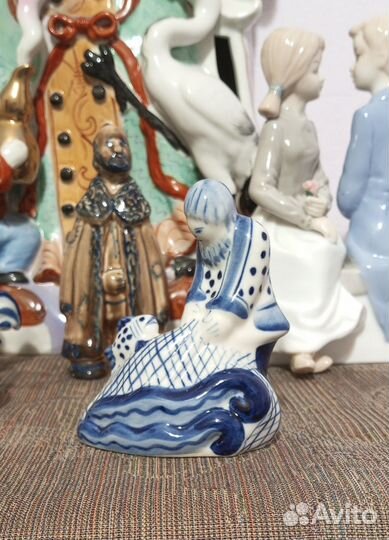 Статуэтки фарфор