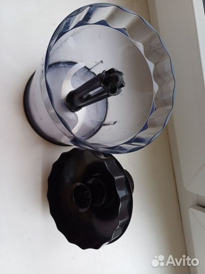 Стакан с крышкой и 2мя ножами