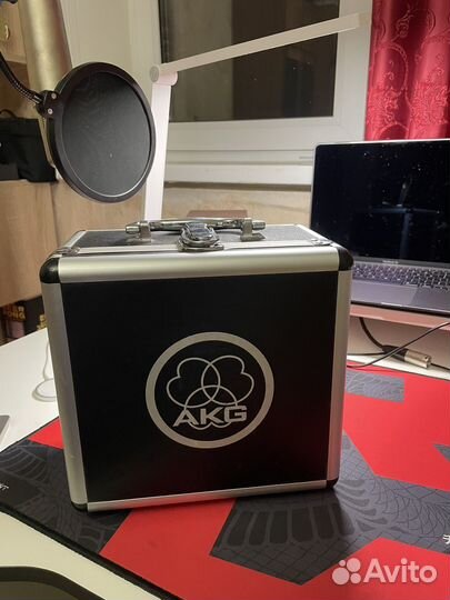 Микрофон AKG P420