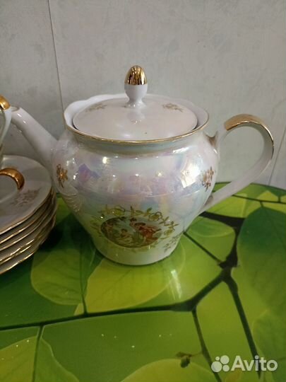 Чайно столовый сервиз 
