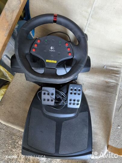 Игровой руль logitech momo racing