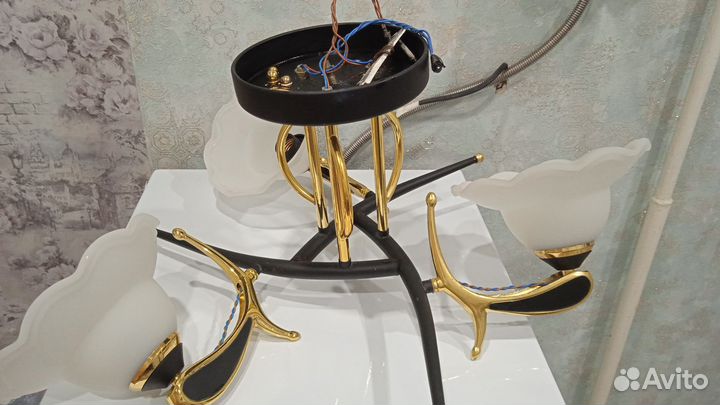 Люстра на 3 рожка