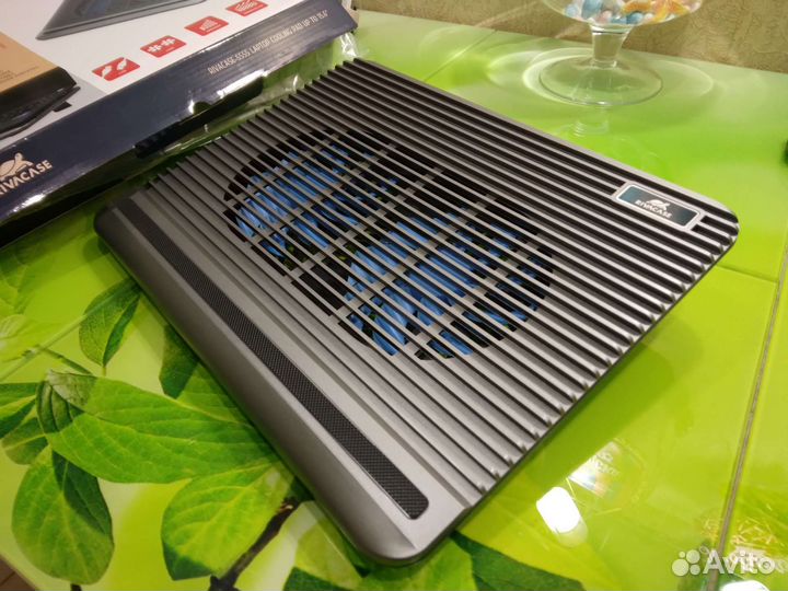 Охлаждающая подставка для ноутбука 15.6 rivacase