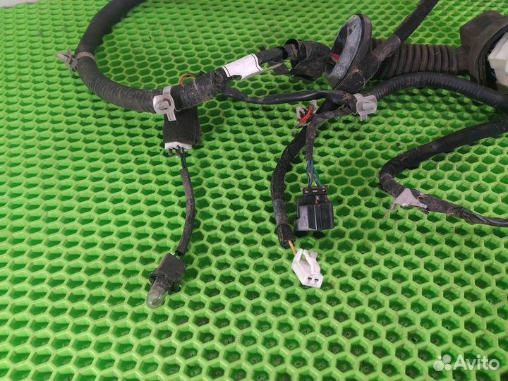 Проводка двери передней правой R Hyundai Santa Fe