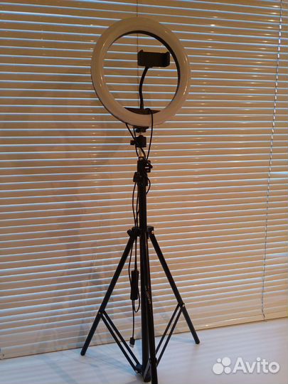 Кольцевая лампа