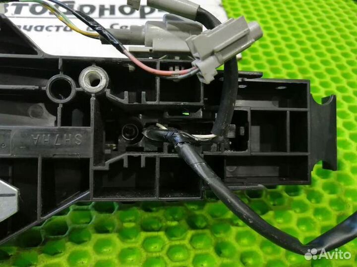 Ручка дверная правая Nissan Juke F15