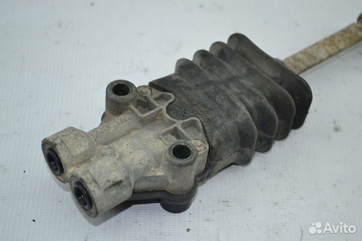 Кран уровня пола кабины, передний mercedes-benz Ac