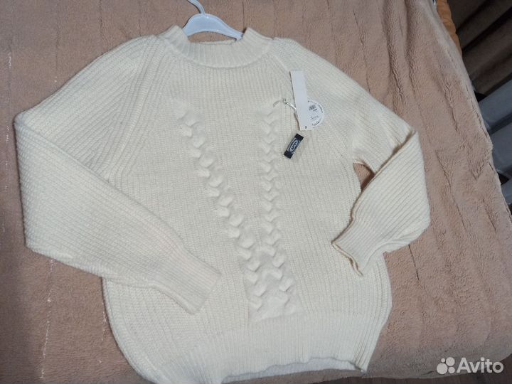 Брюки, свитер, юбка