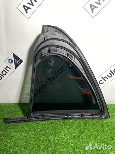 Форточка двери задняя левая Mercedes-Benz E-Class