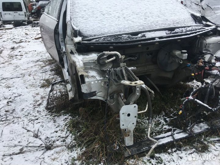 Часть кузова Renault Fluence