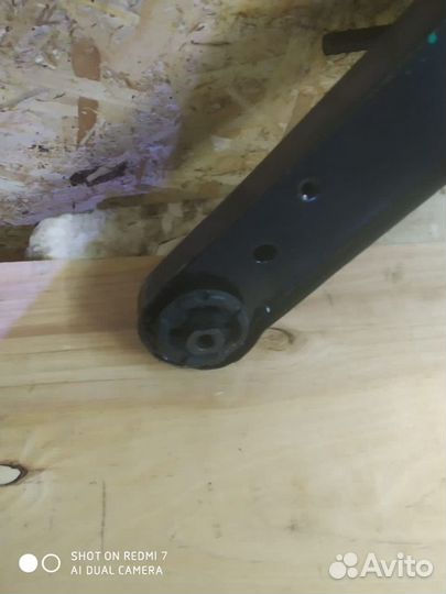 Задний верхний рычаг Jeep Grand Cherokee WJ