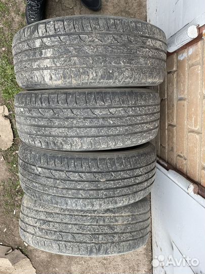 Continental ContiPremiumContact 2 215/55 R17