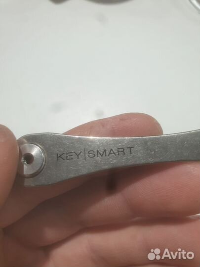 Титановая ключница Key SMART