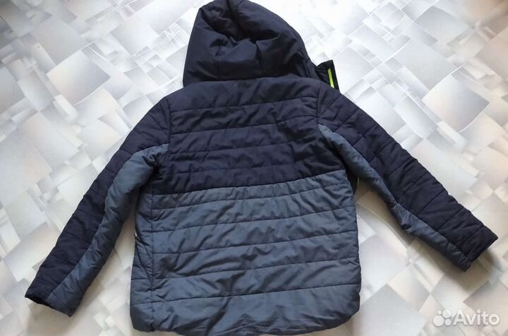 Куртка демисезон на мальчика 11-12 лет